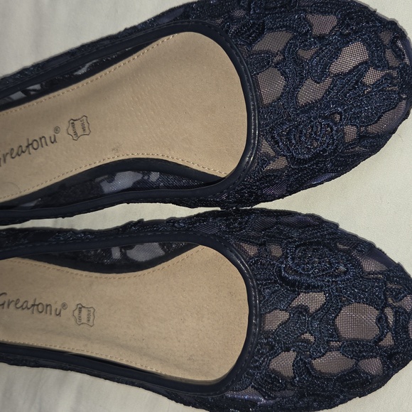 GreatOnU NAVY BLUE Flats Shoes With Flowers 8.5 39.5 New, Not Worn - Picture 3 of 12